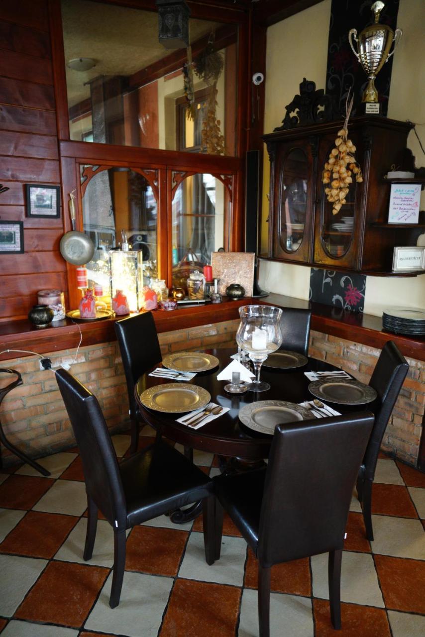 Penzion Restaurant Jakub Попрад Екстер'єр фото